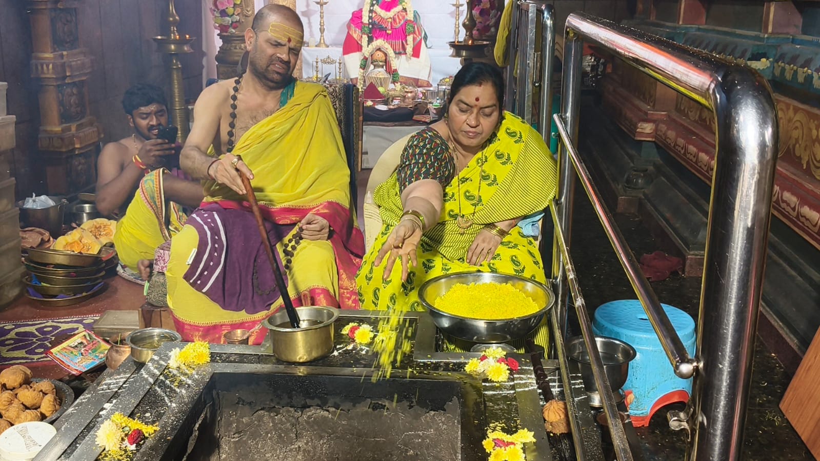 Ganapati Sahasranama Archana with 21 Sacred Leaves (Ekavimshati Divya Patra Puja)